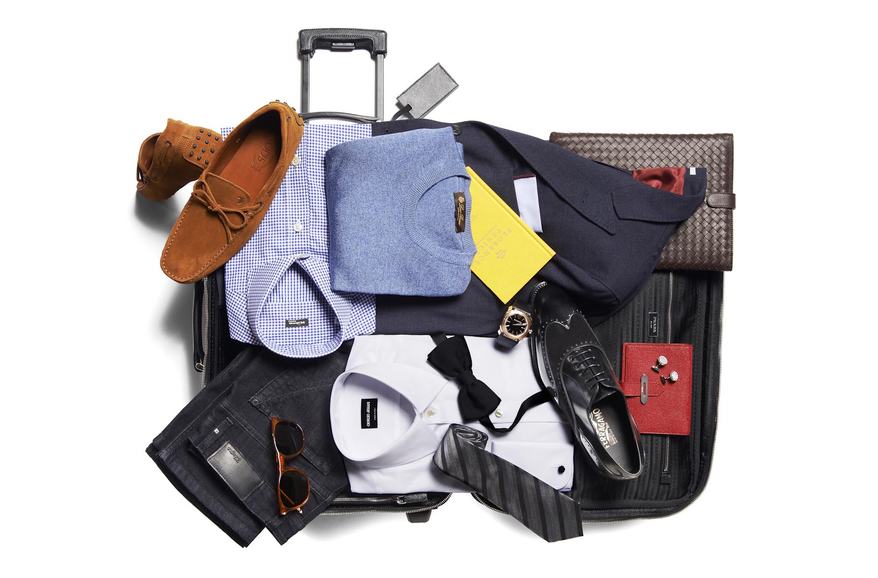 Fashion Off-Figure | Accessories Packed Suitcase